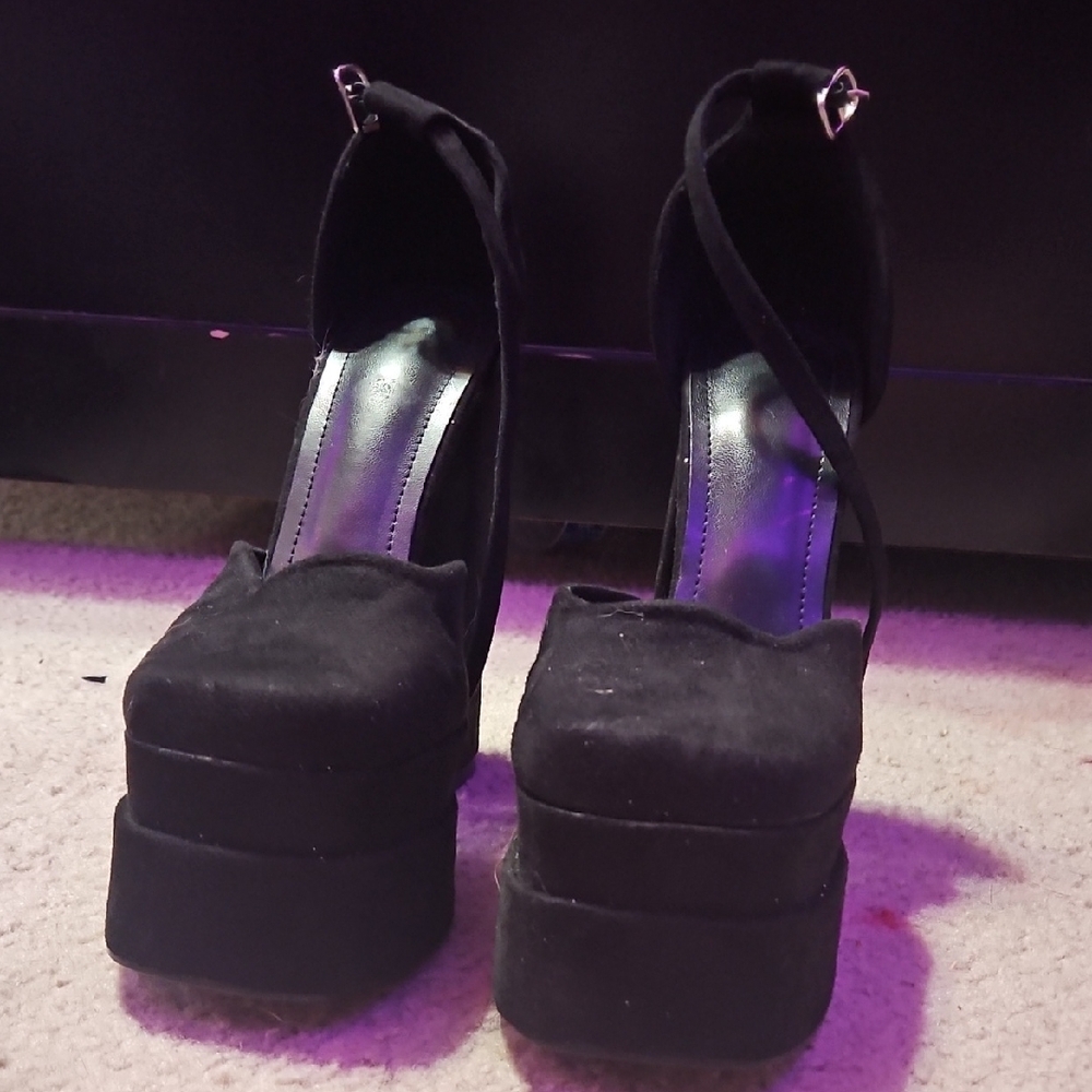 Elegant Black Platform Heels